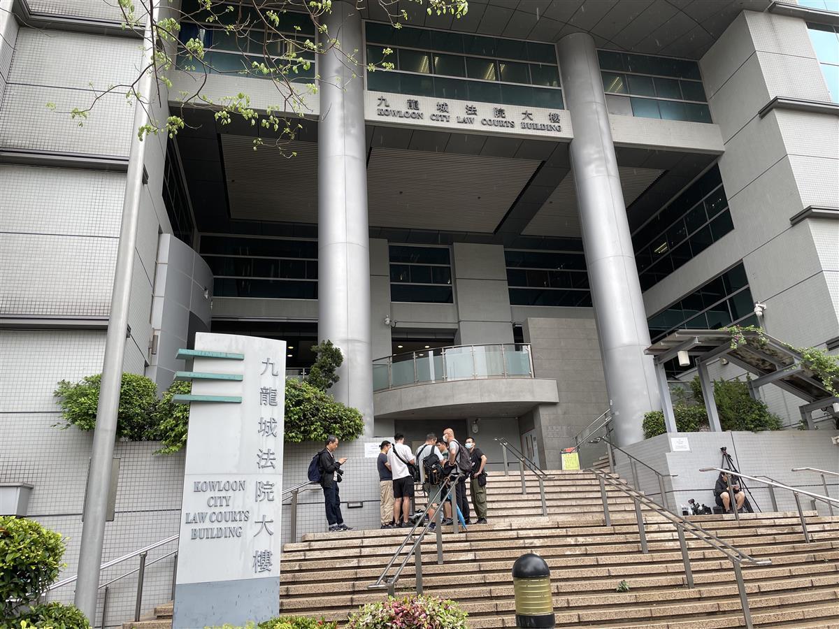 香港名媛碎尸案今日再开庭，警方发现新证物，案件将押后至7月底再次提讯