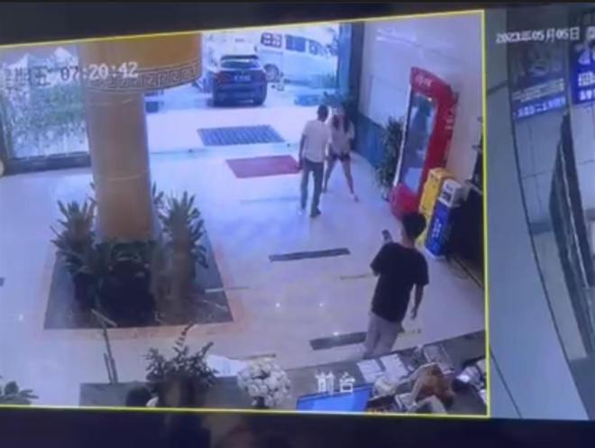 孕妇遭陌生男子猥亵殴打致耳聋，警方：案件正在侦查 