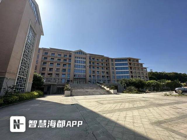 福建平潭一医院员工天台上吊身亡（福建平潭人民医院）