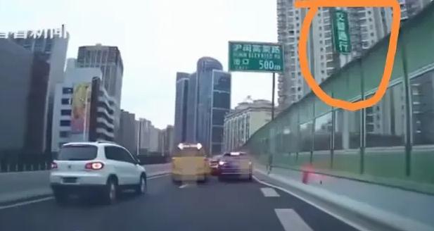 解读上海“斗气车”4大焦点：交替通行咋回事？工程车通行能优先？