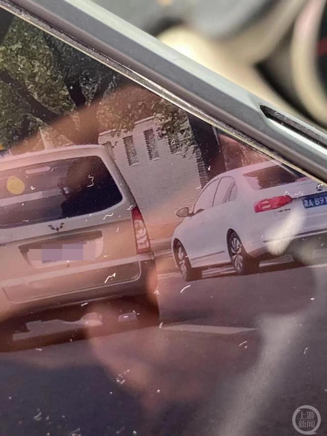 39岁男子驾驶面包车在长沙连撞9人，肇事后弃车逃跑落网  