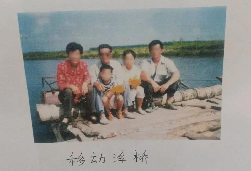  一座便民浮桥引发的官司和争议