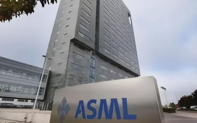 ASML：已向荷兰政府申请许可证获批 在今年内仍可向中国出口部分高端浸润式光刻系统 