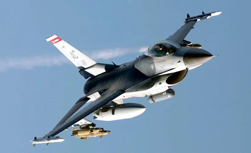 美国用F-16勾引越南，未来几种可能性 美国对越南发射催雨弹的时间