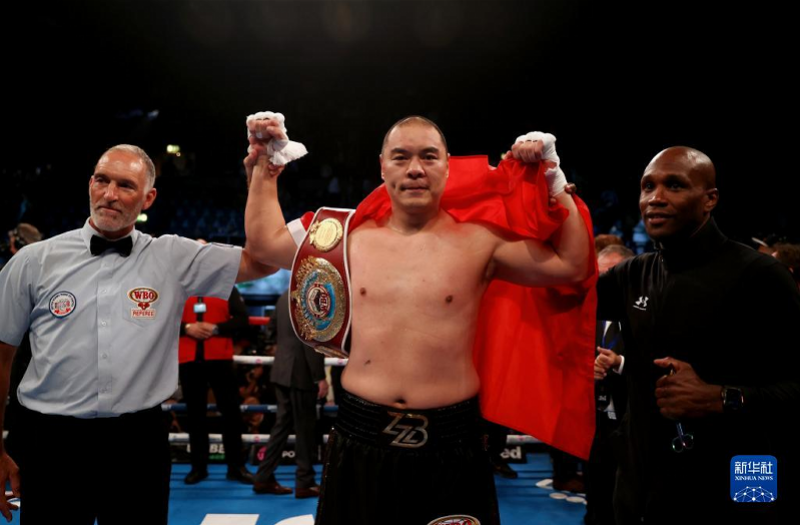 连线中国首个重量级拳王张志磊：回国看亚运，想挑战世界拳王