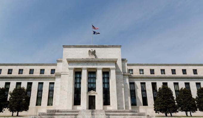 美联储：将联邦基金利率维持在5.25%至5.5%不变
