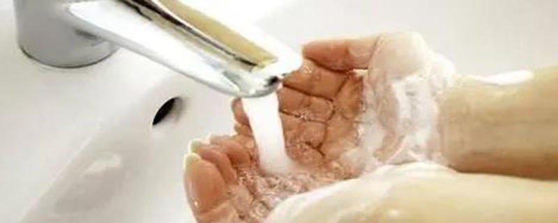 染色剂染到手上怎么洗掉? 染色剂弄手上多久会消