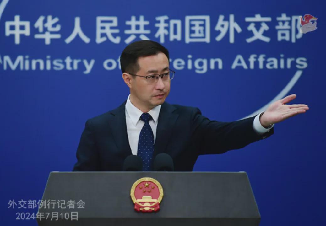 山东舰去哪儿，菲律宾管得着吗 山东舰在哪里交接
